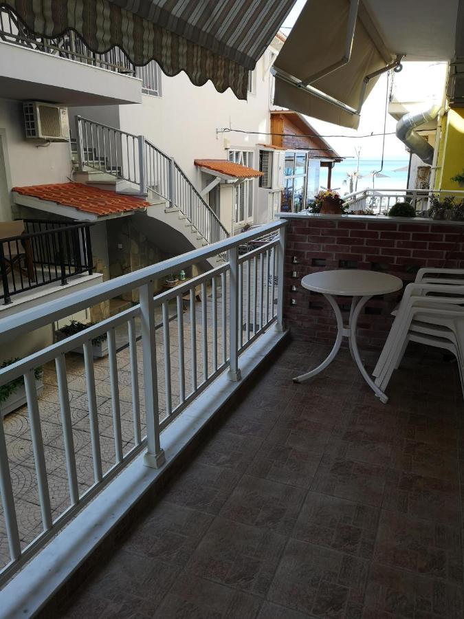 Gatos Beach Pefkochori Exterior foto